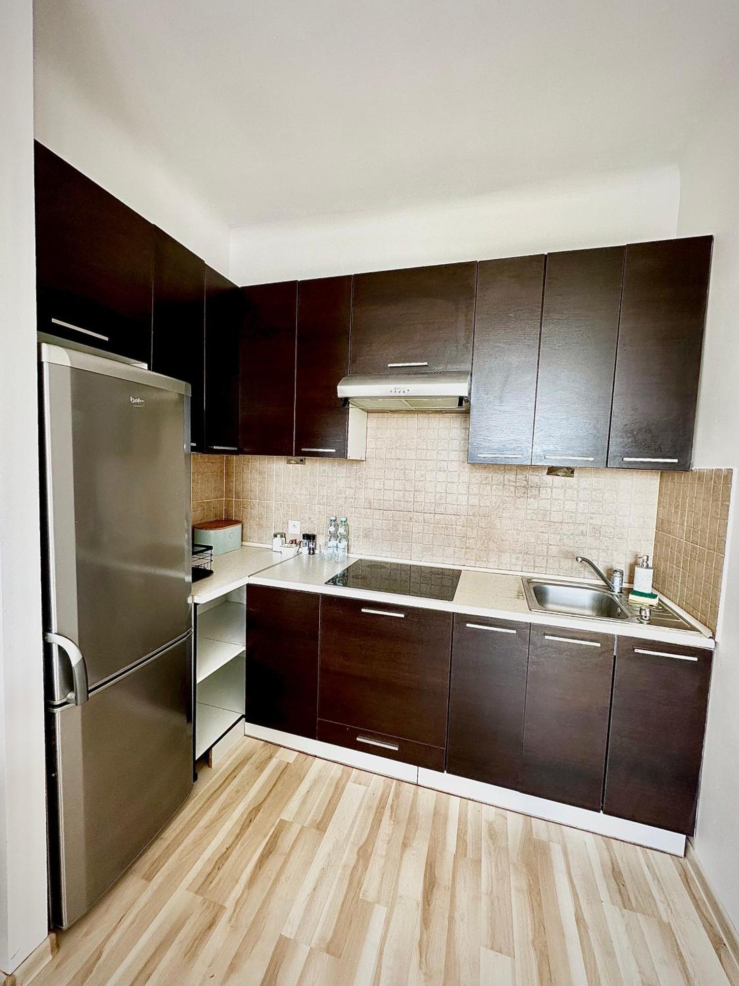 Апартаменты Apartament Blisko Centrum Варшава Экстерьер фото